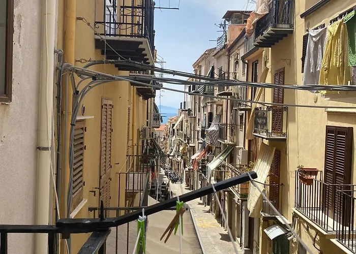 La Casetta Nel Centro Storico Di Апартаменти *