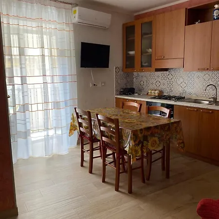 Apartman La Casetta Nel Centro Storico Di